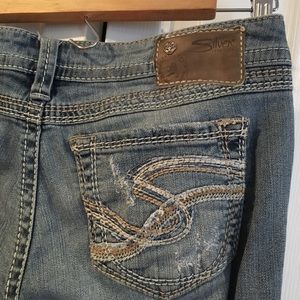 Price reduced! Distressed Silver jeans